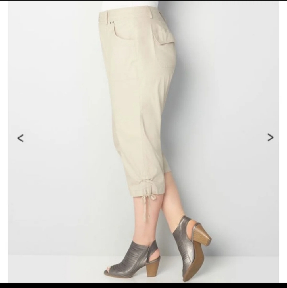 Avenue Capri cropped Tants pants size 14/16 NEW